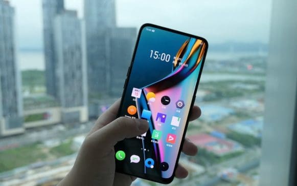 صورة مسربة لهاتف Realme X تؤكد أنه سيأتي بشاشة AMOLED في يوم 15 مايو